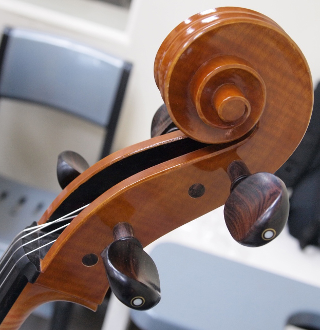 Violin Making in the Philippines Amador Tamayo