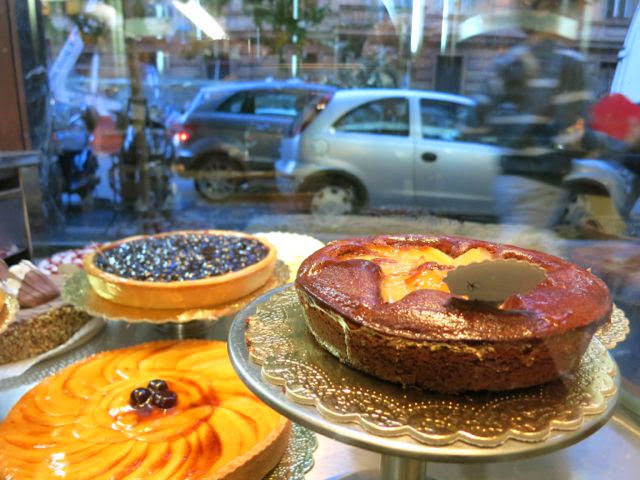Natalizi {pastries in Rome} www.ElizabethMinchilliinRome.com Natalizi {pastries in Rome} www.ElizabethMinchilliinRome.com