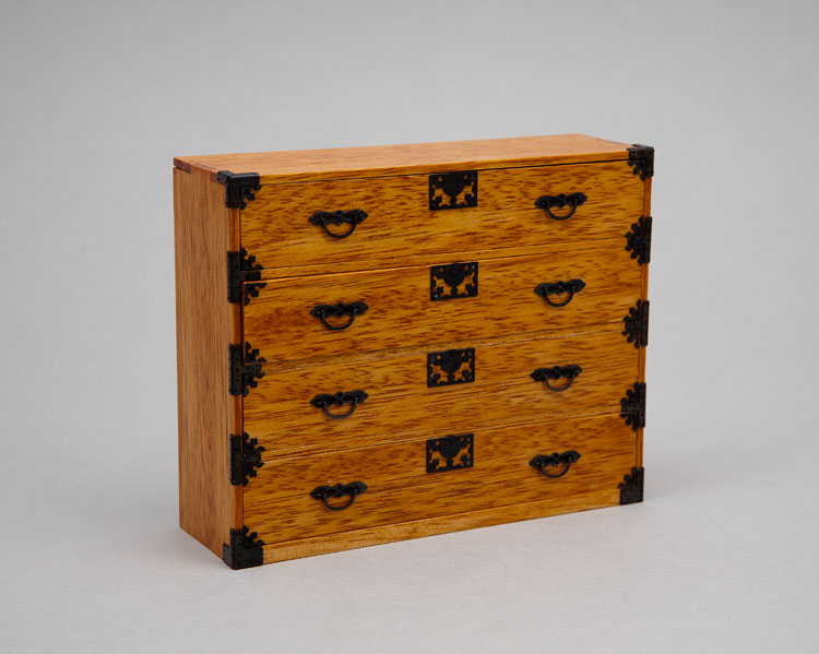 Good Sam Showcase of Miniatures At the Show Furniture from Japan