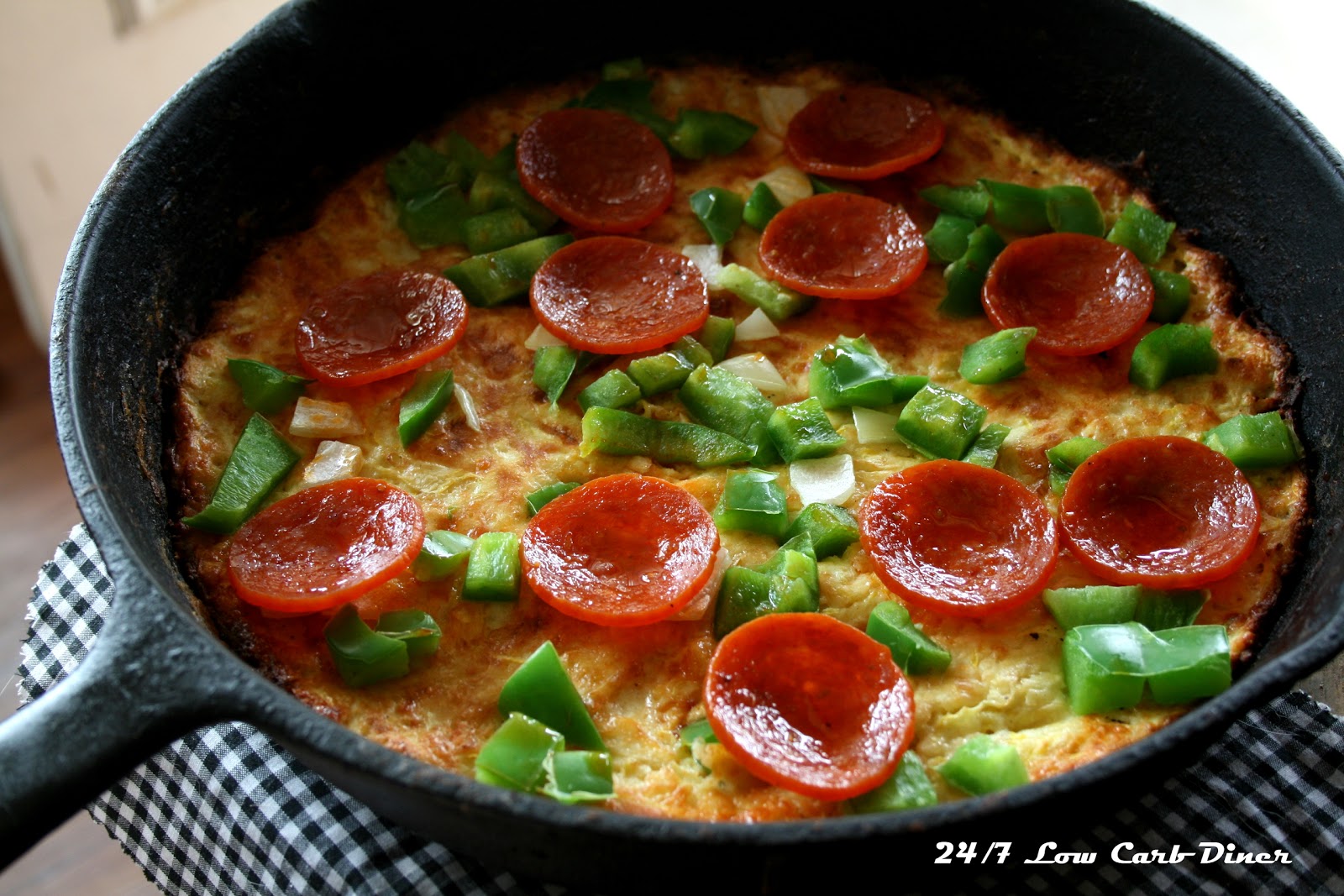 24/7 Low Carb Diner Skillet Squash Pizza