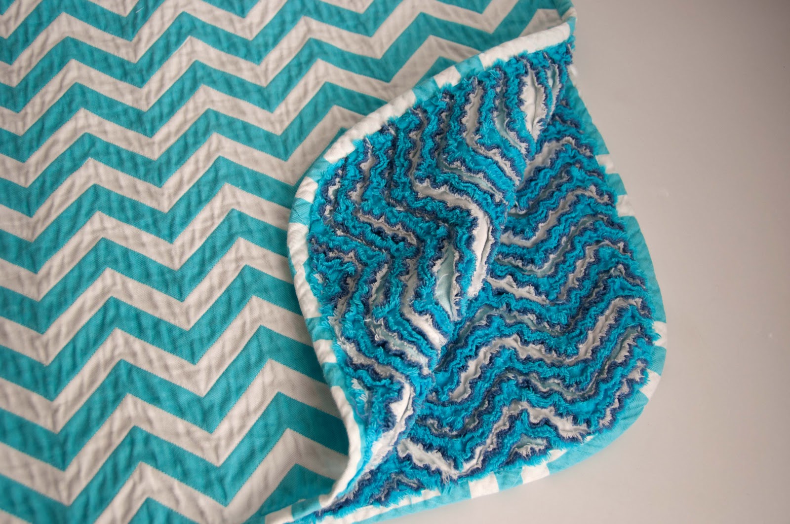 Aesthetic Nest Sewing Chevron Chenille Baby Blanket (Tutorial)