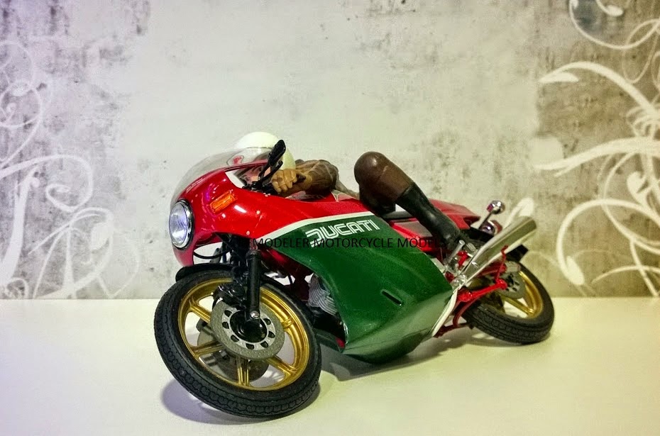 Rider#14&Ducati900MHR