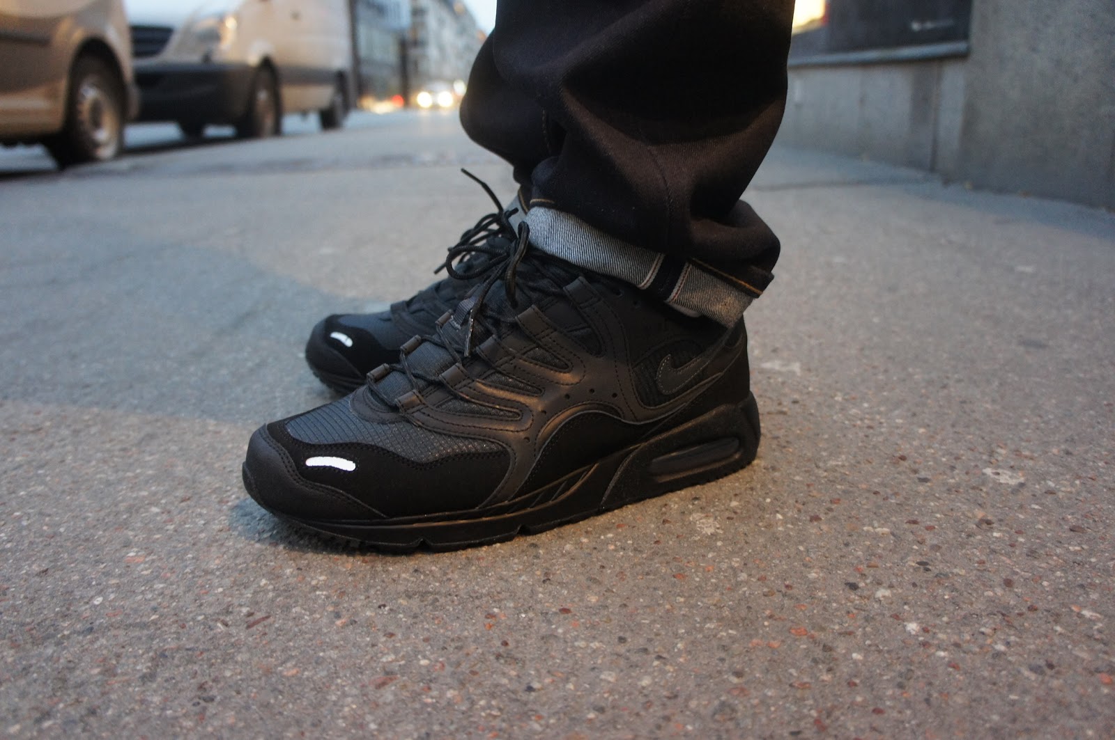 mens nike reflective trainers
