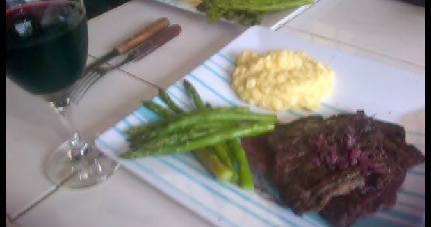 La Cocina De Mazatzin: Arrachera al vino tinto, con guarnición de puré