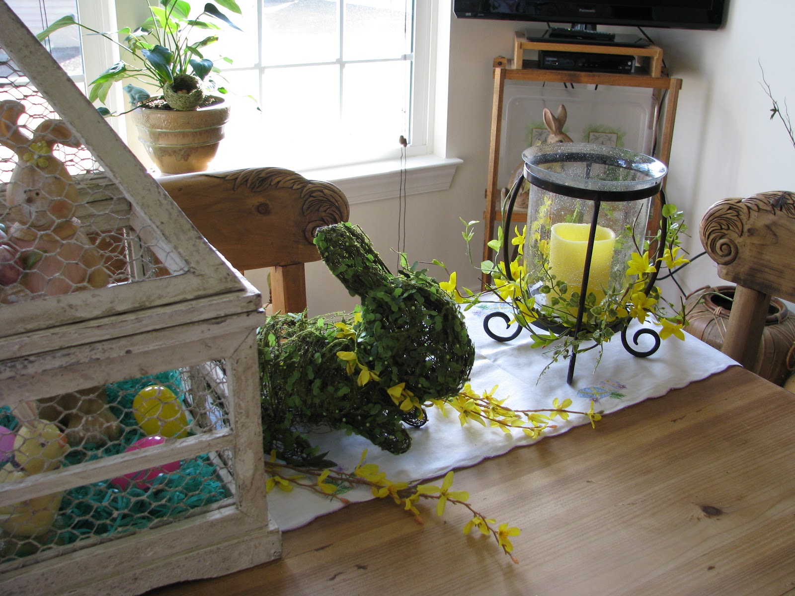 Designs by Pinky: ~~~My Easter Kitchen Table!!!~~~