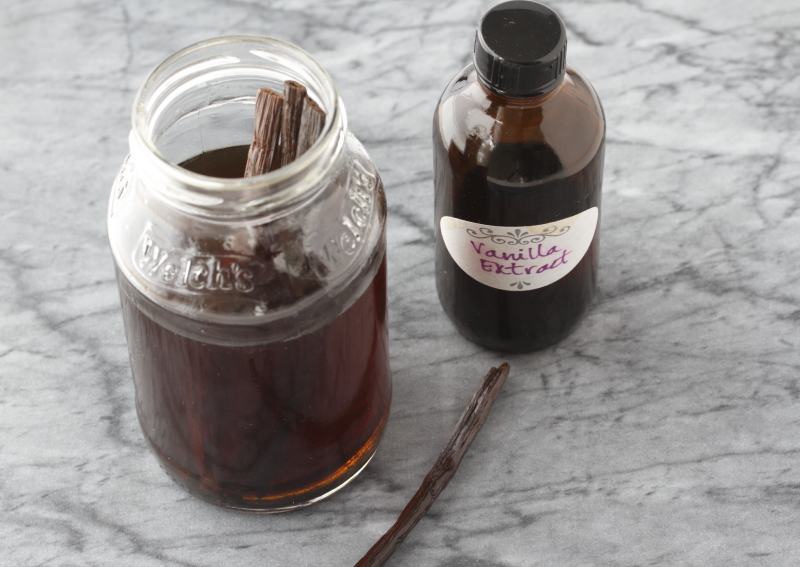 Learning to Eat AllergyFree Make Your Own Bourbon Vanilla Extract