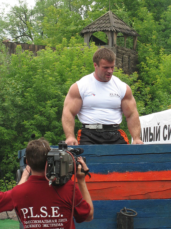 LA PERFECTION FAITE HOMME DENIS CYPLENKOV 01