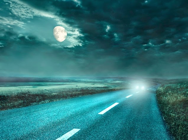 mobil dan bulan mobil, bulan