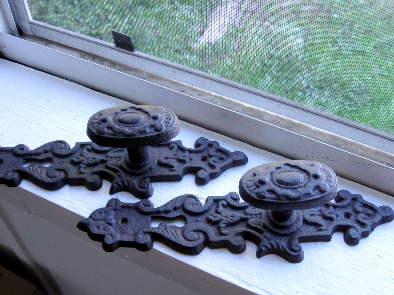 Two Men And A Little Farm Closet Door Knobs
