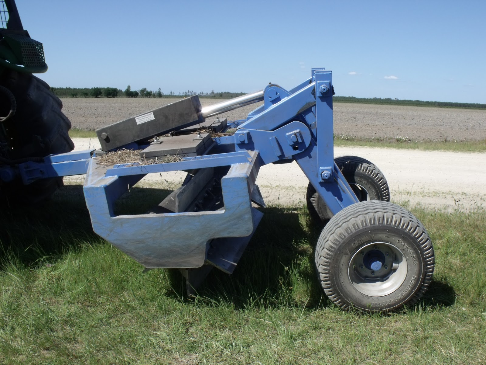 Mécanisation forestière / forestry mechanization Nouveau rouleau landais