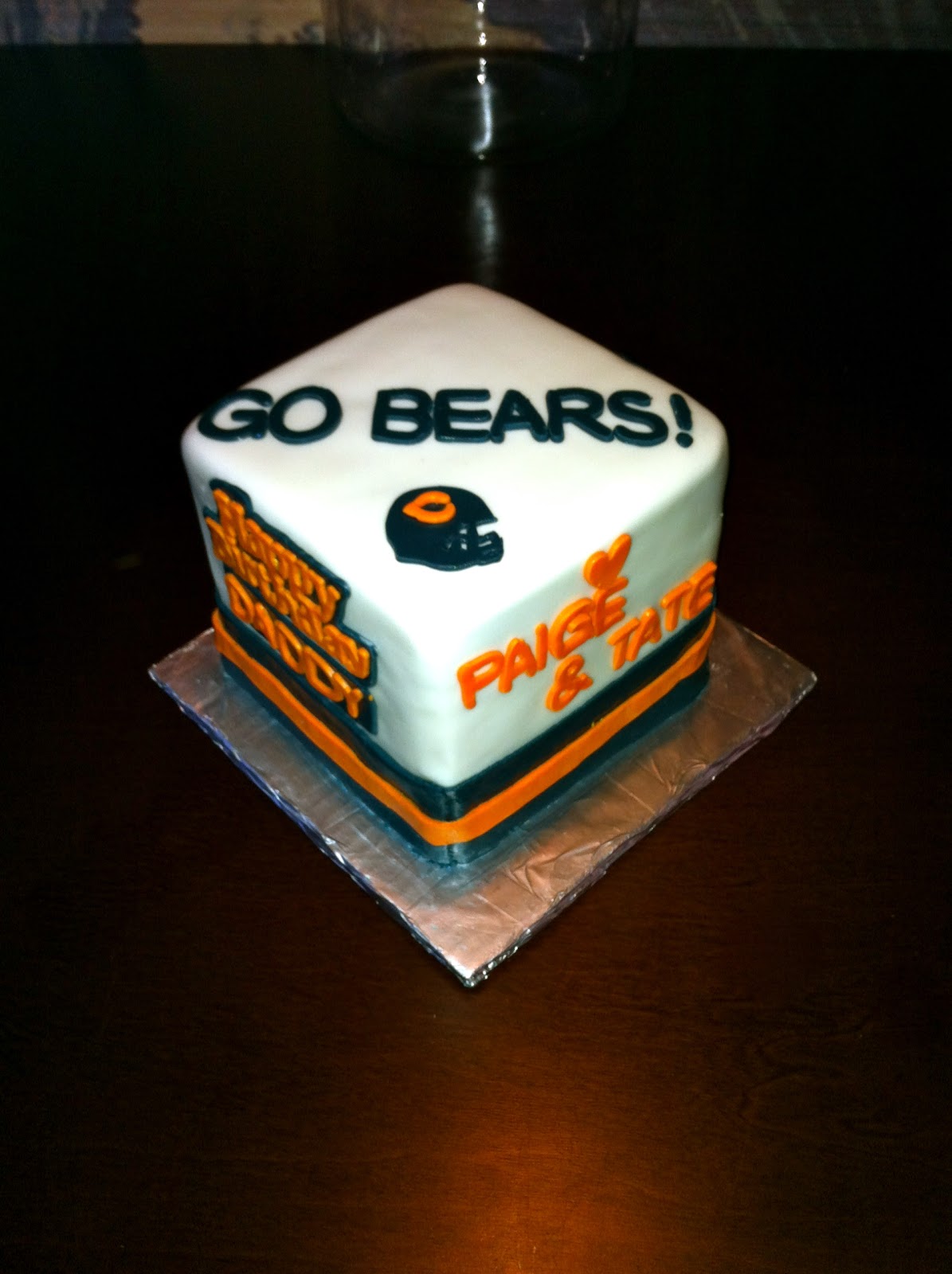 Songbird Cakes Chicago Bears Cake