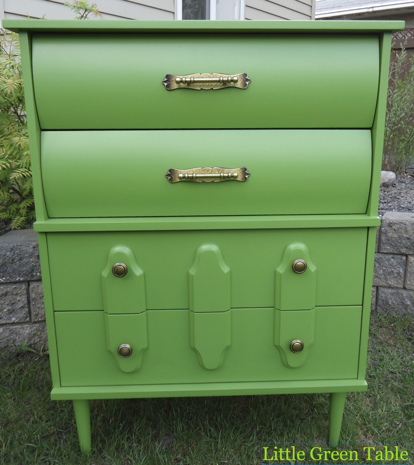 Little Green Table Kelly Green Chest Of Drawers