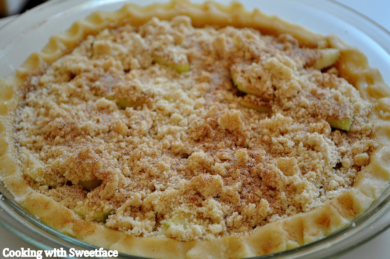 CookingwithSweetface: Apple Dessert Pizza