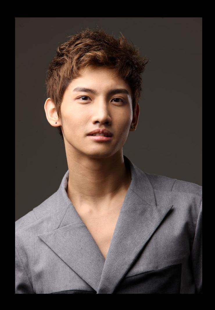 http://3.bp.blogspot.com/-6715aGErduk/UErnwyy47lI/AAAAAAAAABw/Yrg5mzdMVEE/s1600/changmin.jpg