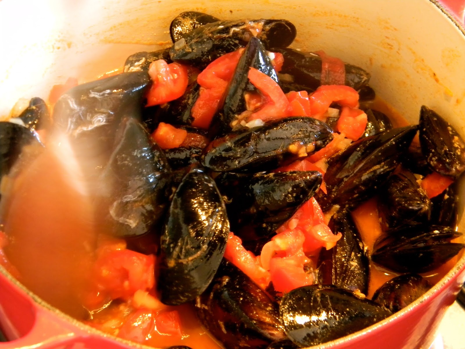 Cooking with Lucas Mussels in Spicy Red Sauce