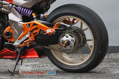 arm tunggal Ducati 848