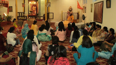 Speeches by Swami Nikhilanand of Radha Madhav Dham