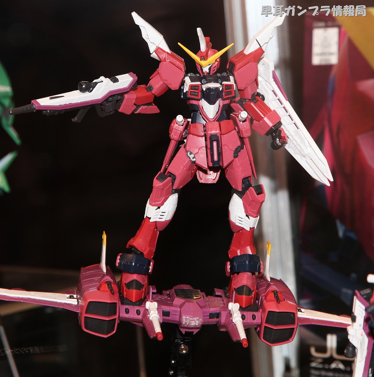 ... RG 1/144 Justice Gundam - Wallpaper Size Images @ Tokyo Toy Show 2012