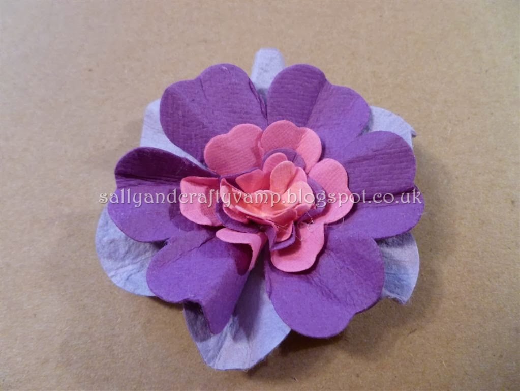 Pretty Things Have Scraps? Make Flowers!