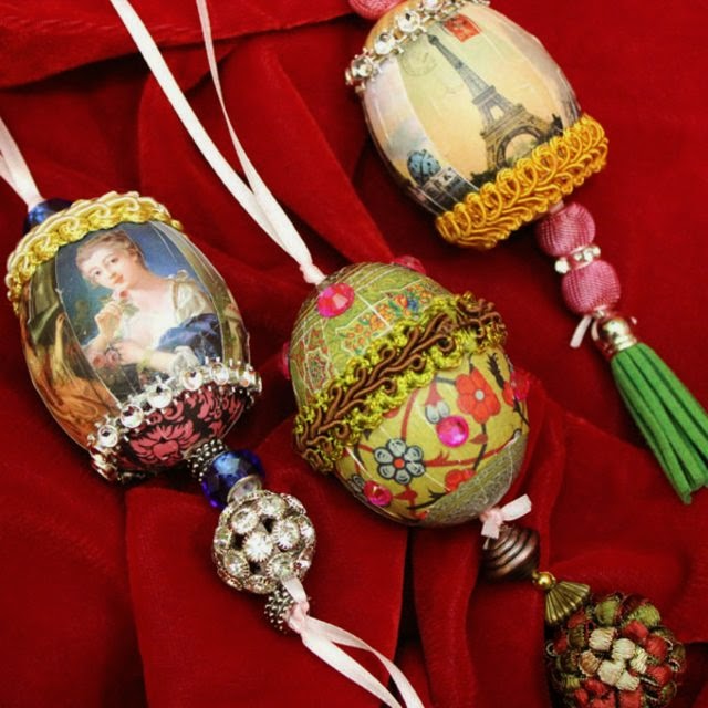 Decoupage Easter Eggs Do it yourself ideas and projects