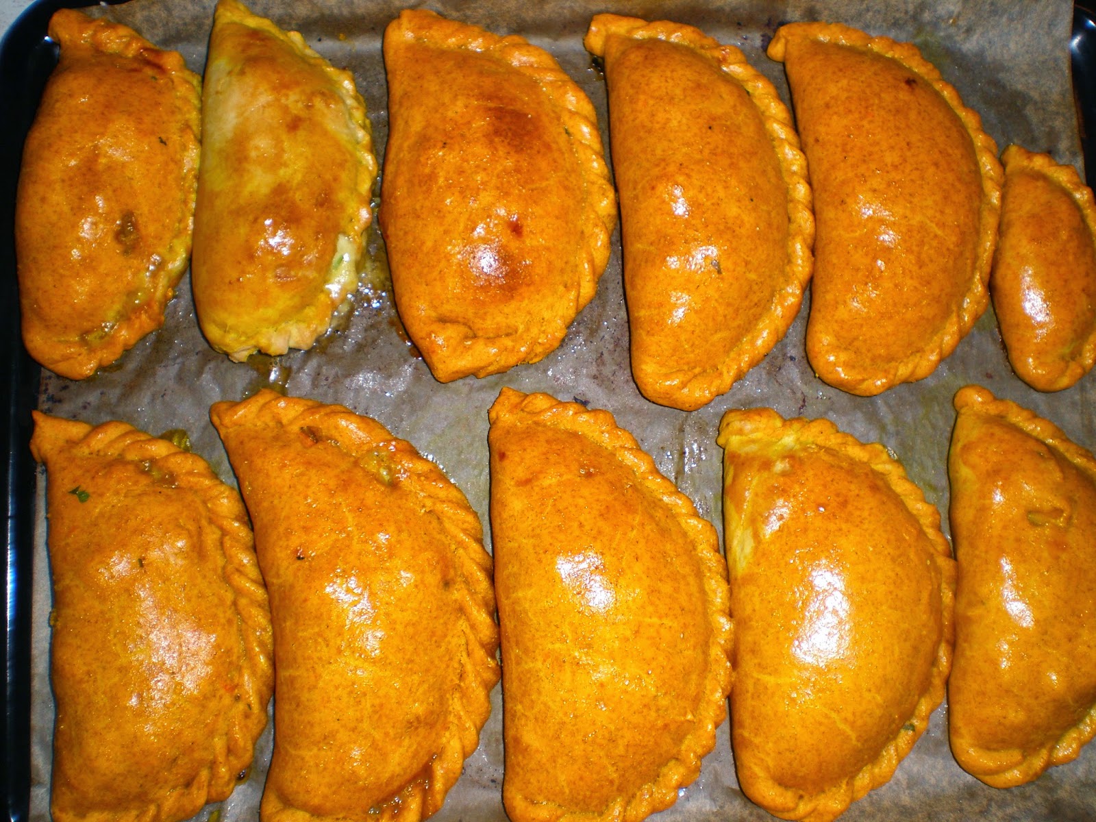 Empanadillas Jamaicanas De Calabaza (sunshine Patties)