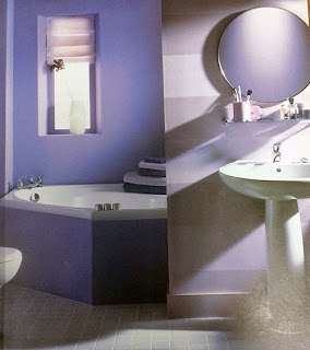 http://bannalux.blogspot.com/2015/02/Purple-bathroom.html