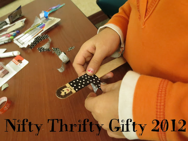 http://librarymakers.blogspot.com/2012/12/nifty-thrifty-gifty-2012.html