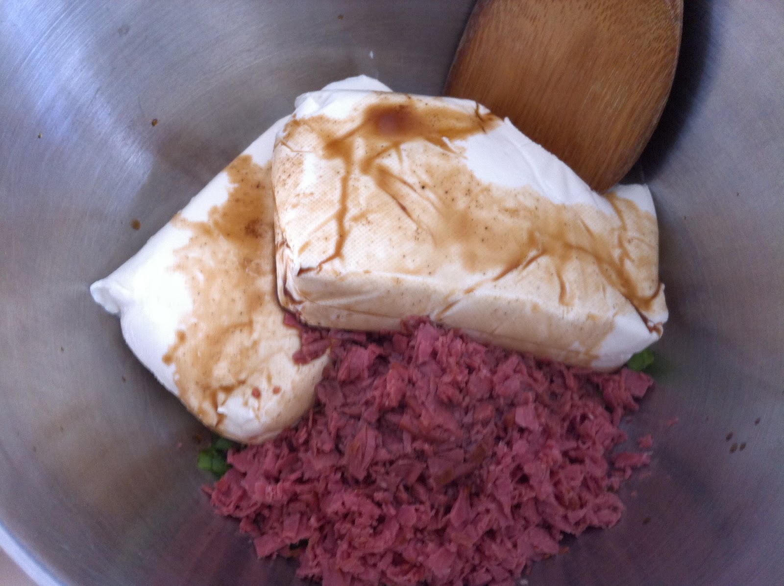 A Perfect Mess The greatest cheeseball in the history of cheeseballs