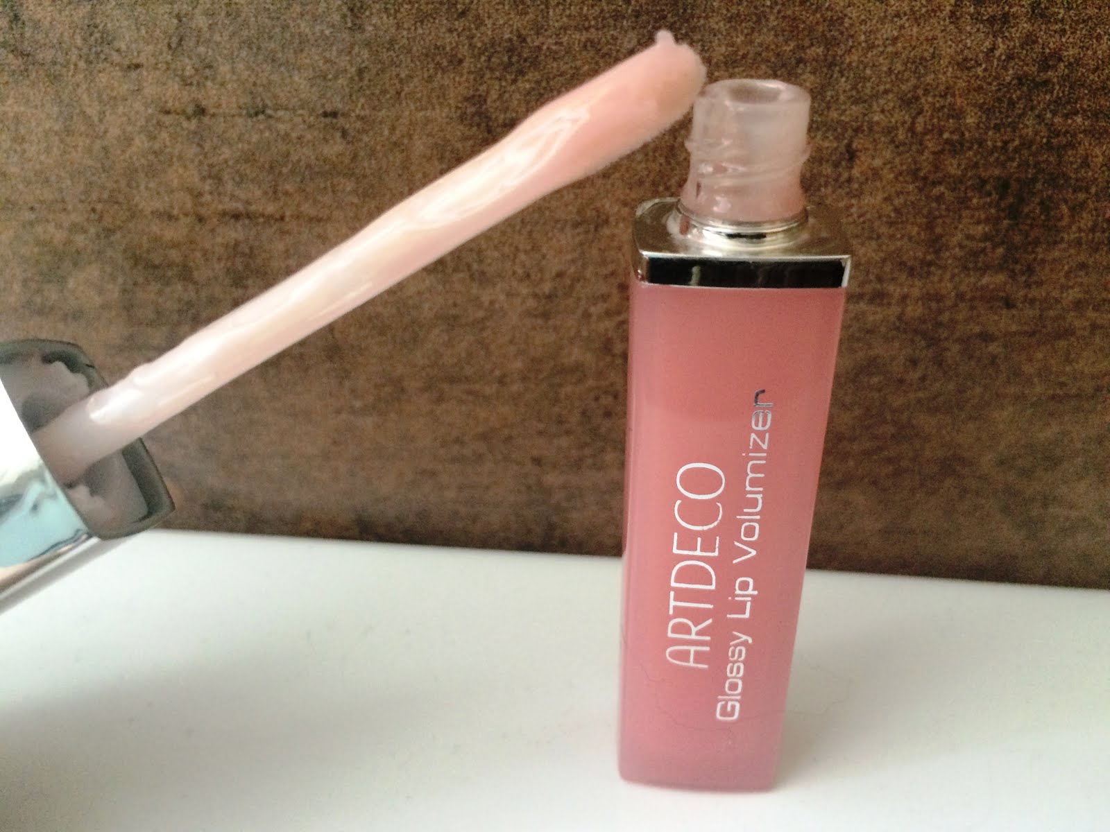 MEDUSSEANDO Artdecó Glossy lip volumizer