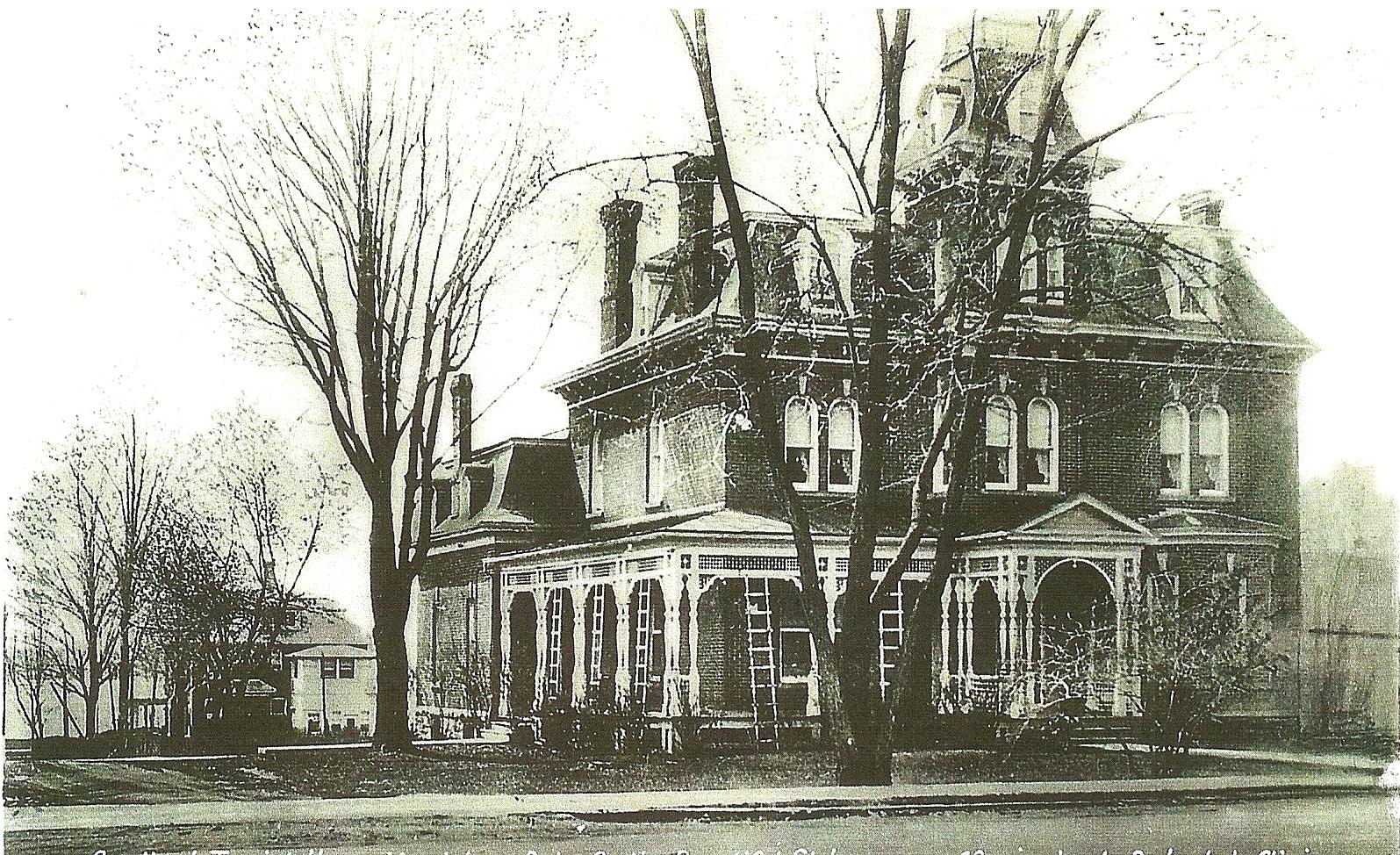 Morrisburg Victorian 31 Lakeshore Drive, Morrisburg