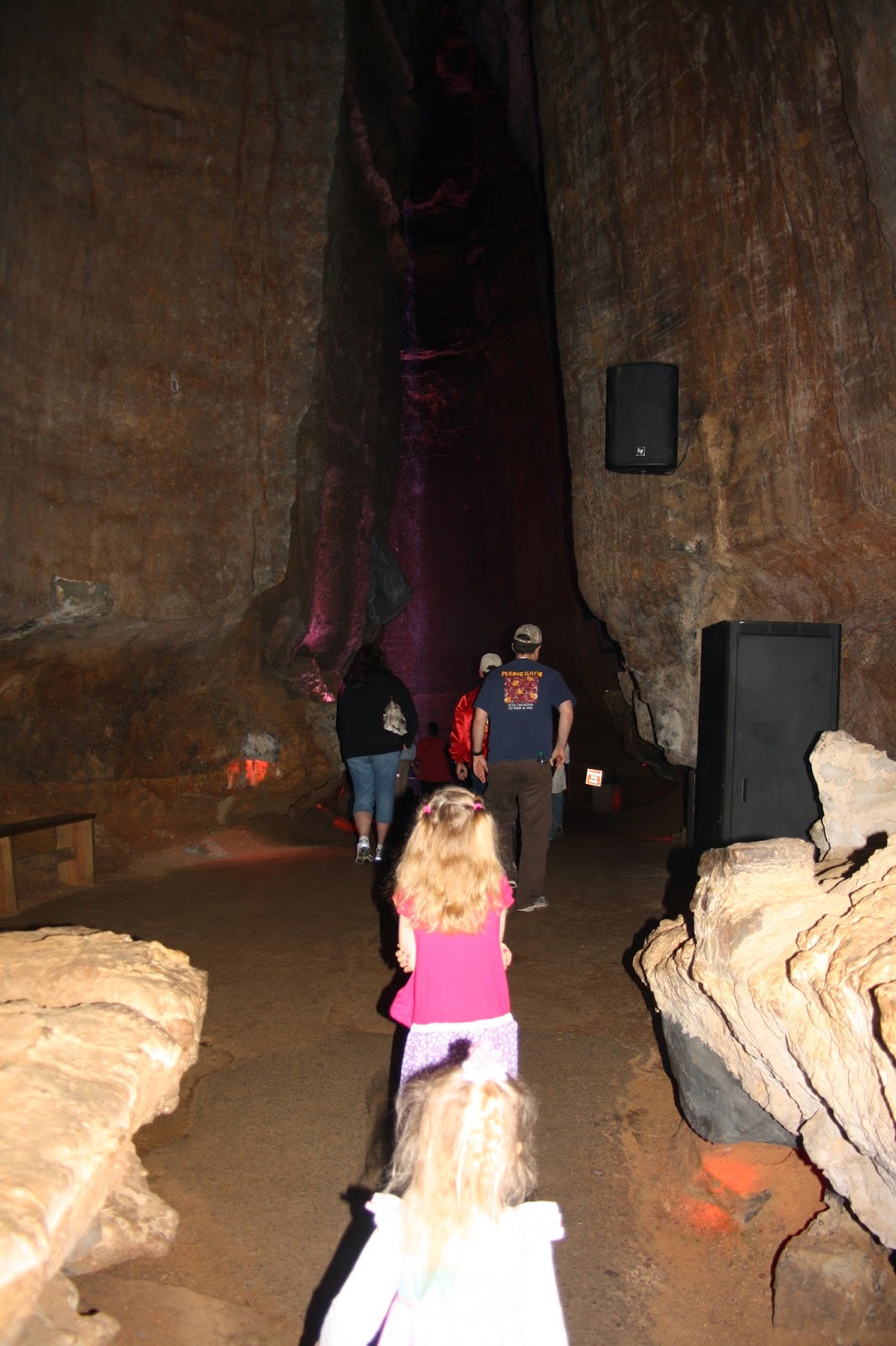 Play Chattanooga Ruby Falls