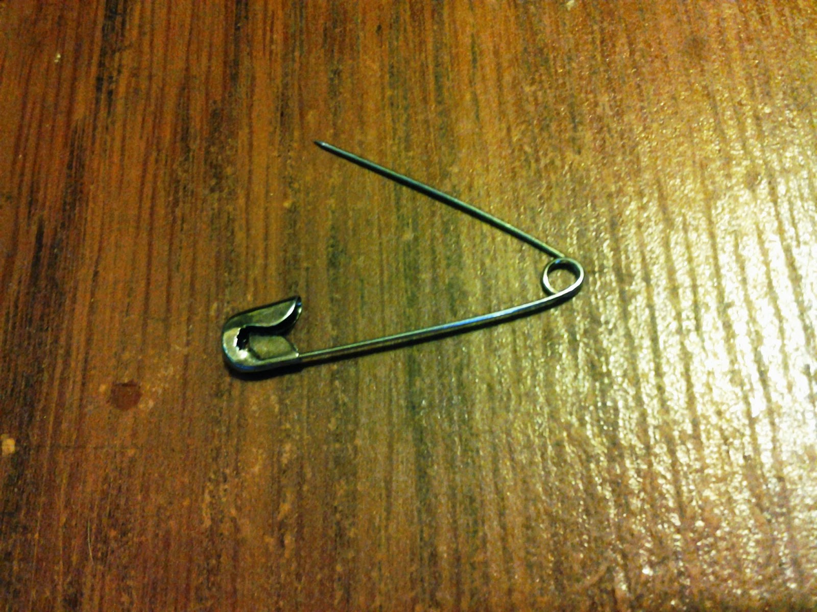 Homemade Visual Kei Faux Safety Pin Piercing Tutorial