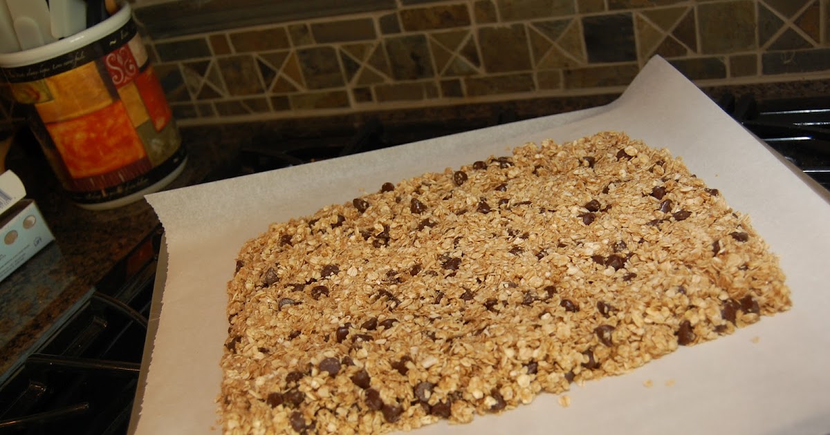 {Domestic Mess} The BEST homemade granola bars ever!