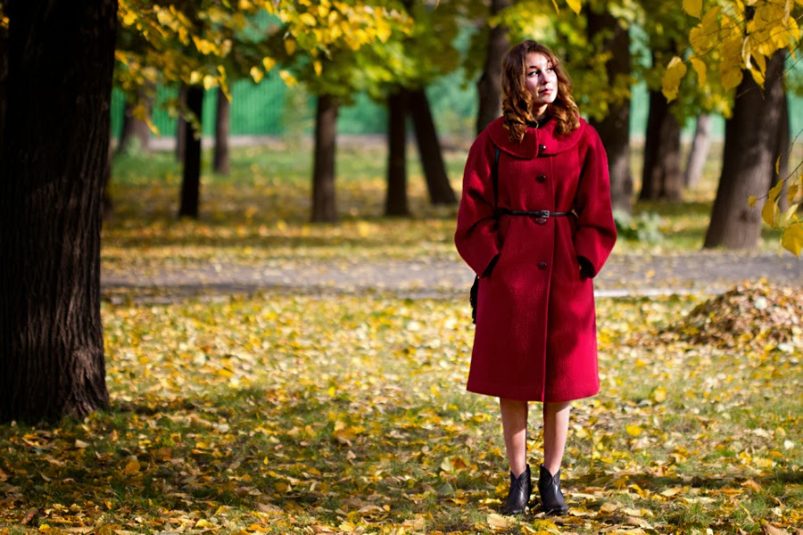 Блог Marina Sokalski (Марины Сокальски) : девушка под деревьями