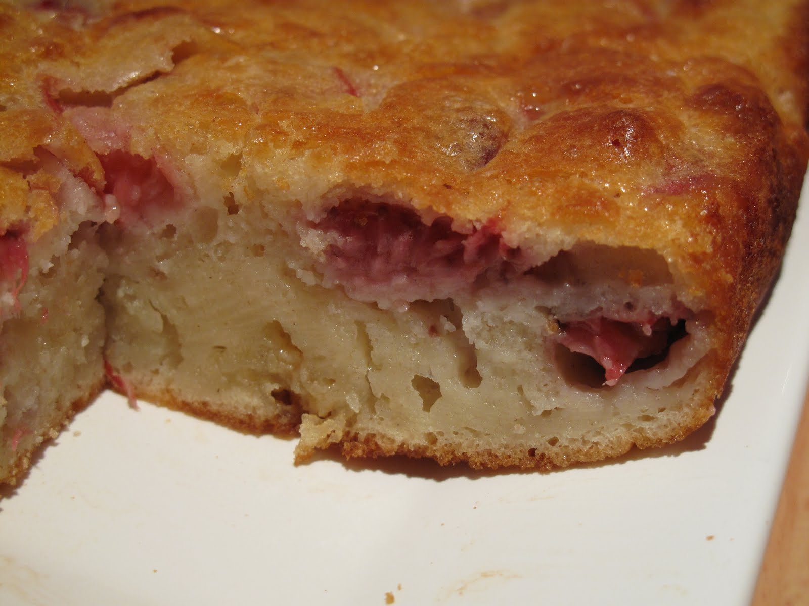 Hungry Jenny Hungry Jenny Faux Pas Soggy Strawberry Cake