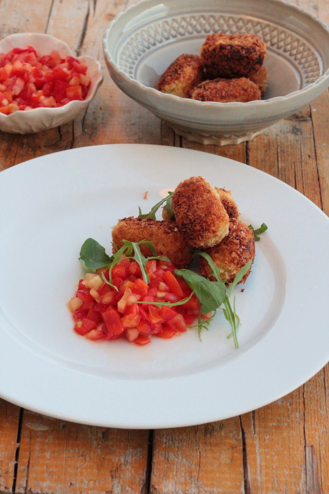 Croquetes de Batata Doce e Bacalhau com Saladinha de Pimento Assado e Tomate IMG_4074