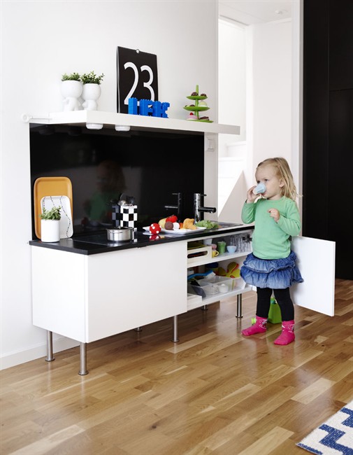 Live . IKEA sells children's kitchen units, this play food and tea set Live . IKEA sells children's kitchen units, this play food and tea set