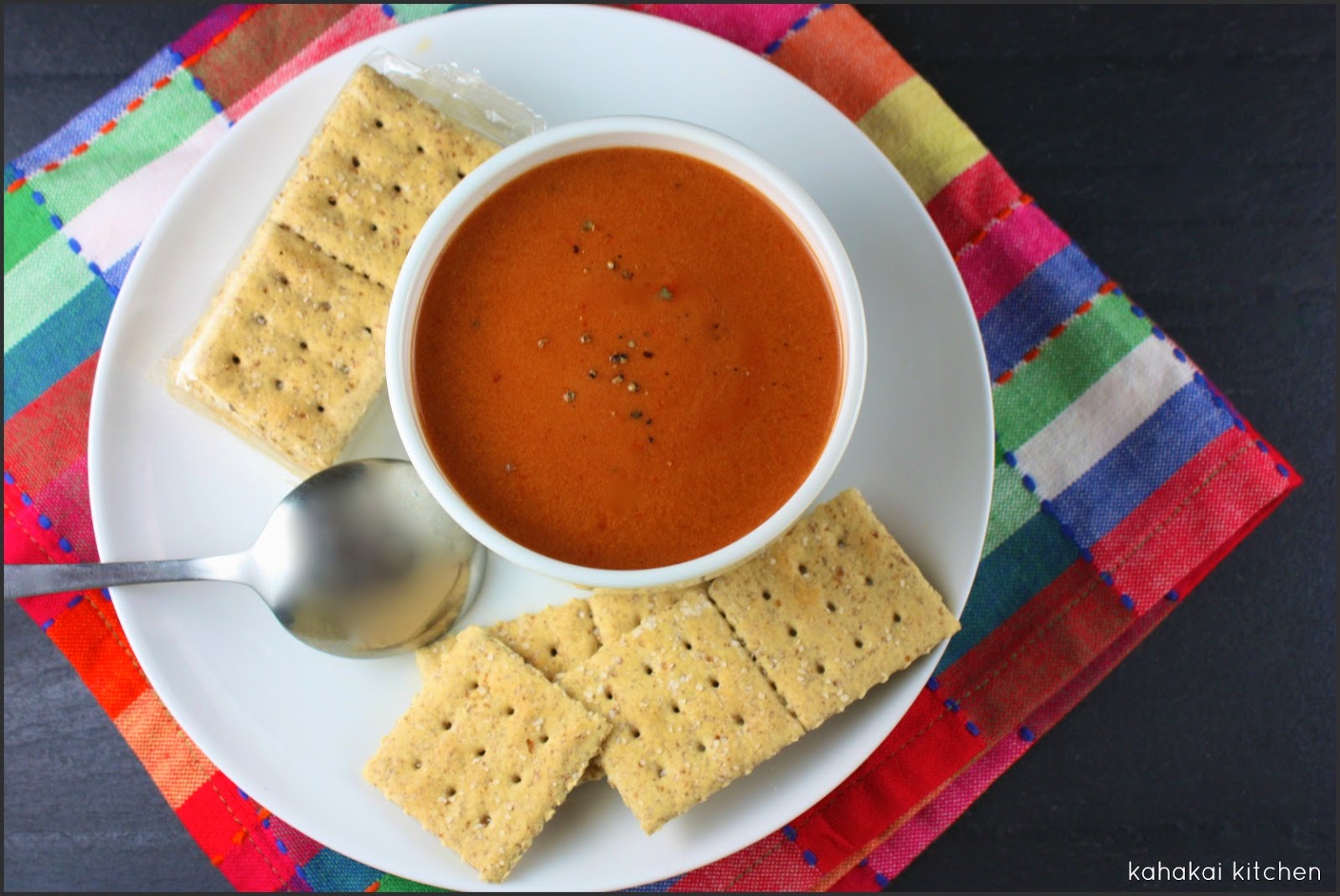 Kahakai Kitchen Creamy Tomato 'Ketchup Soup' & Crackers for Food 'N
