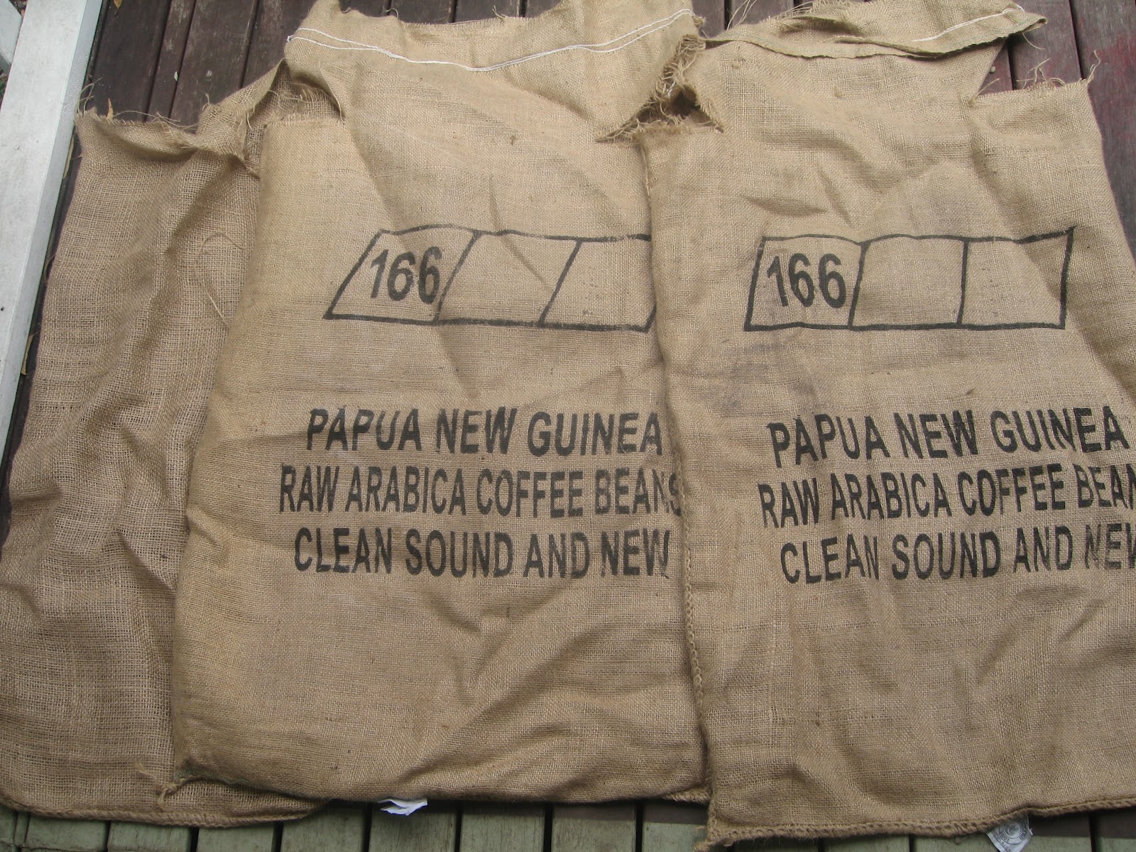 Burlap Bag Lady Burlap vs Hessian vs Jute What's the difference?