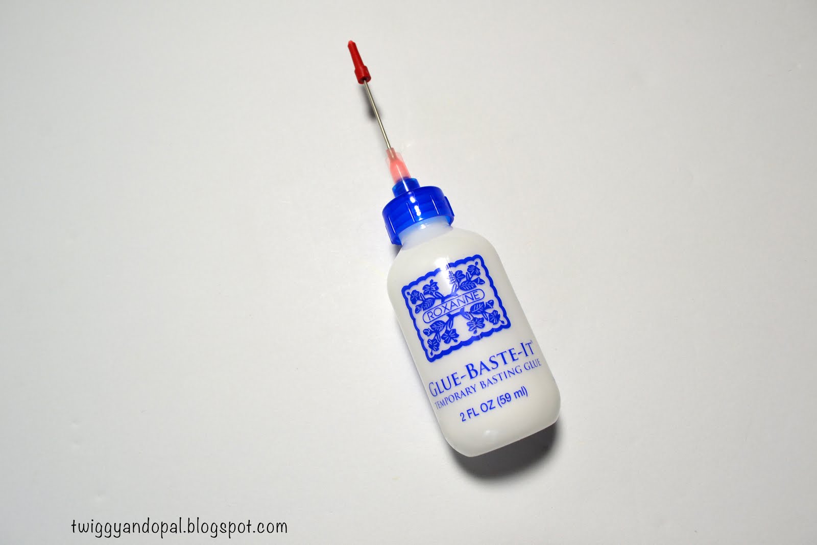 Twiggy and Opal Glue Basting A Zipper Tutorial