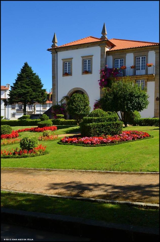 jardines franceses xoan arco da vella callejeando en ponte de lima jardines franceses xoan arco da vella callejeando en ponte de lima