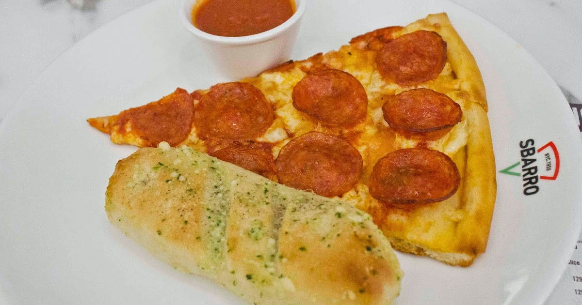 The New York style Pizzas at Sbarro Foodaholix