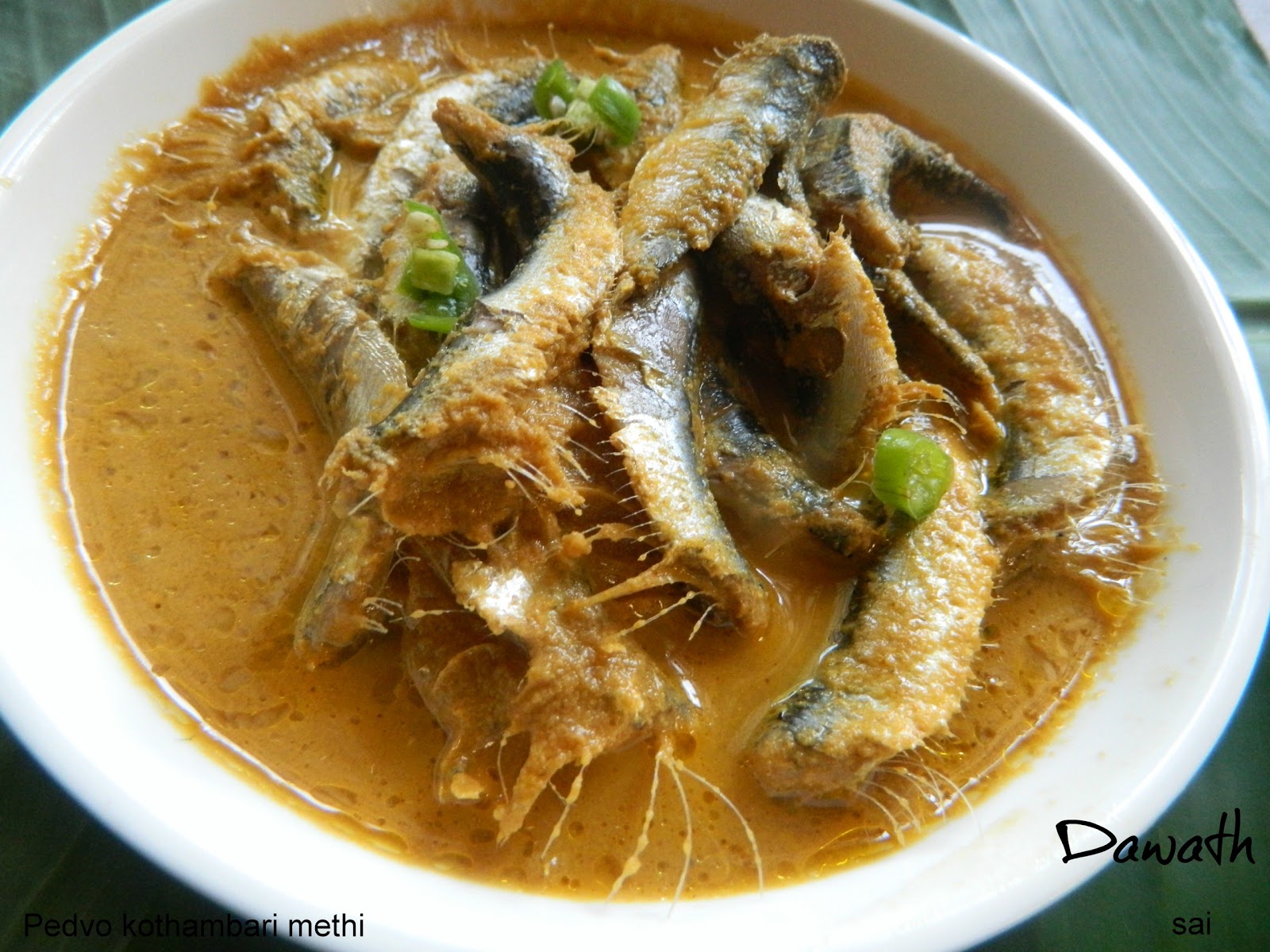 Pedvo kothambari methi(Sardines curry in Mangalorean style) Geeths Dawath