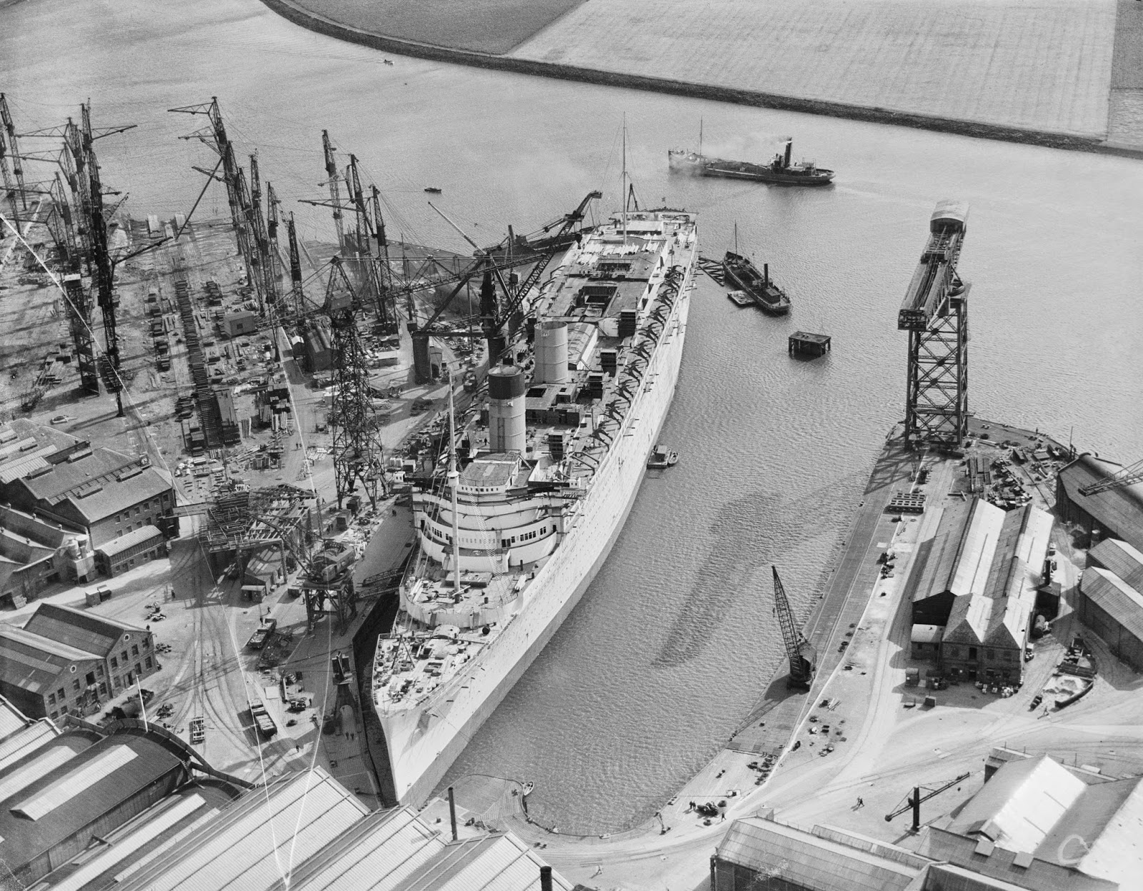 Ocean Superliners R.M.S Queen Mary under construction was Great