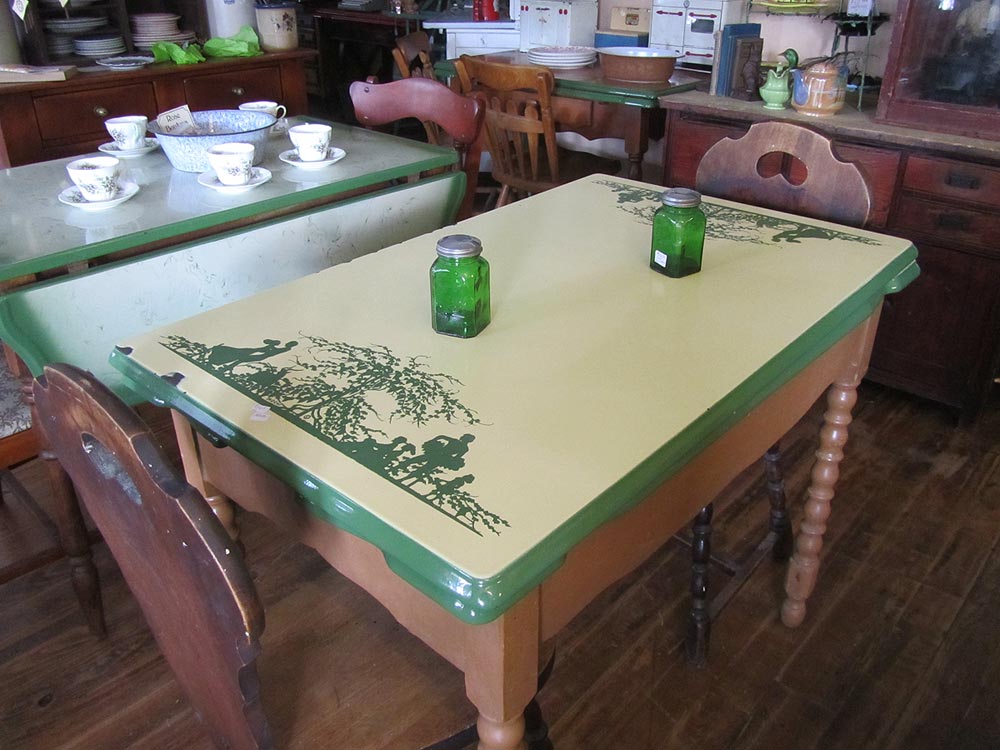 The Wildwood Flower Valentine's Day Enamel Table Update