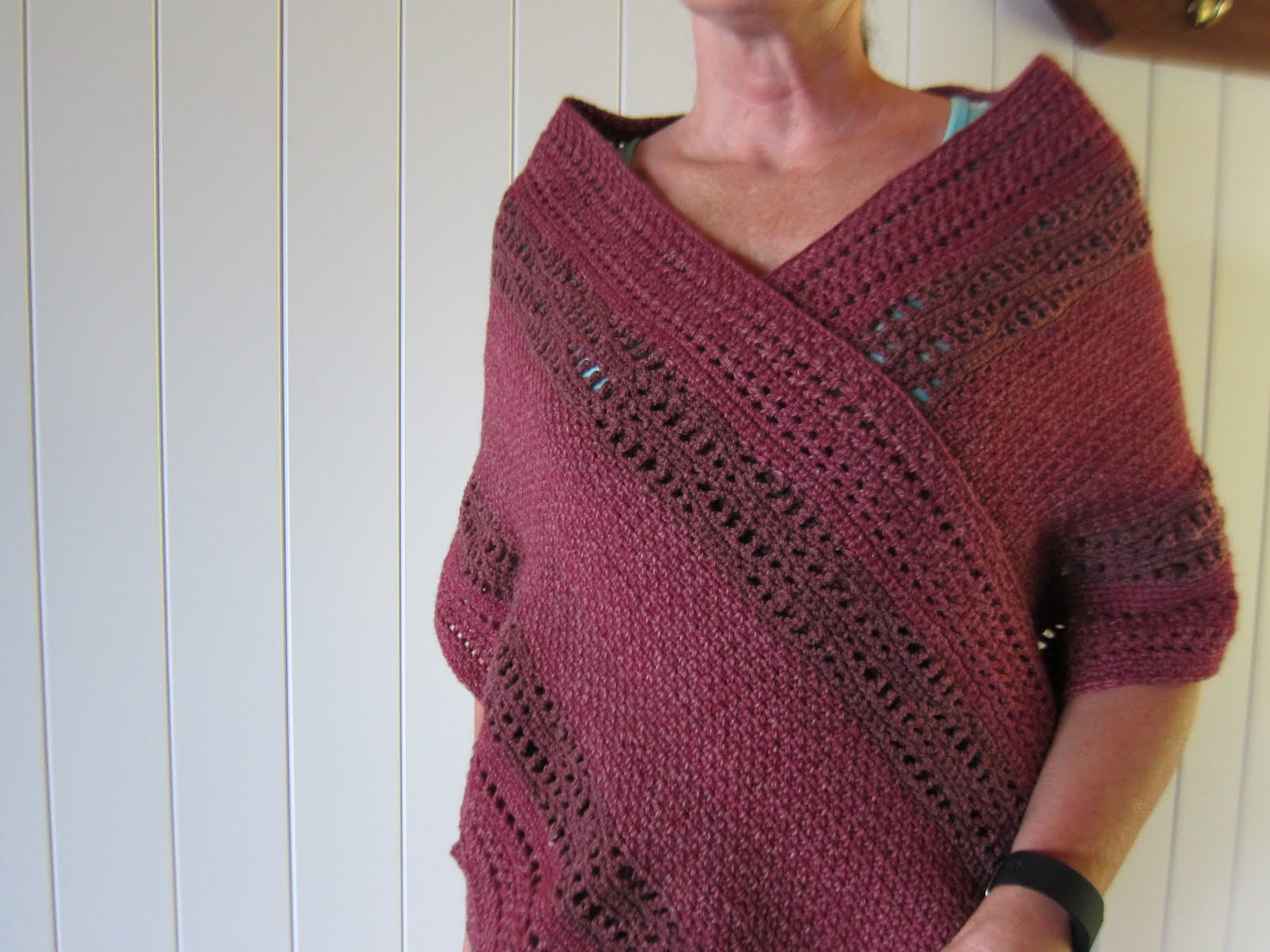 Crochet Obsession Women’s crochet rectangular wrap pattern