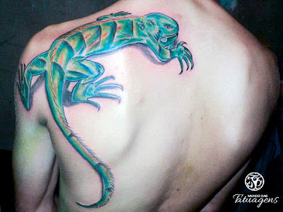 tatuagens o iguana 3d nas costas