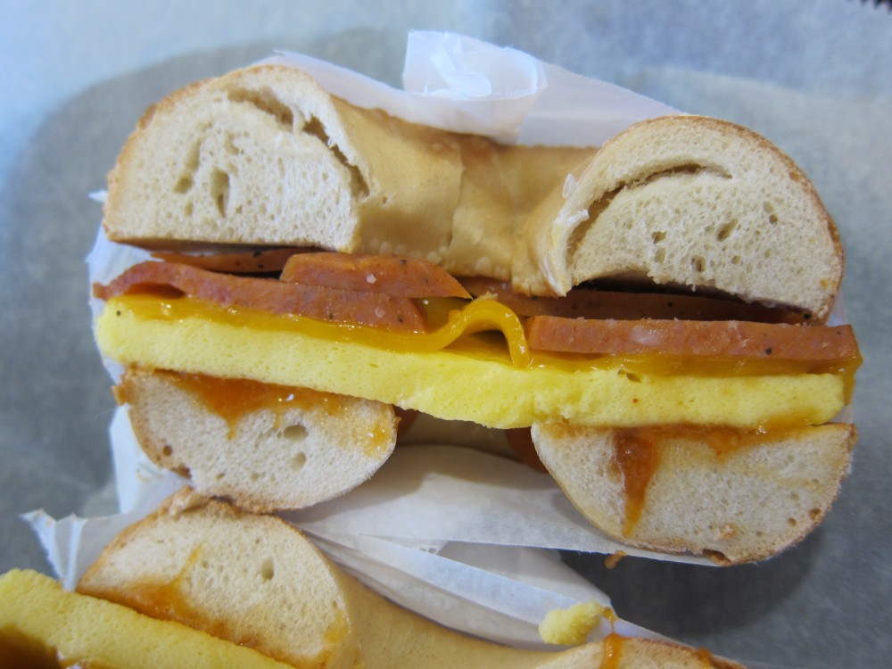 Review Bruegger's Bagels The Big Easy Breakfast Sandwich Brand Eating