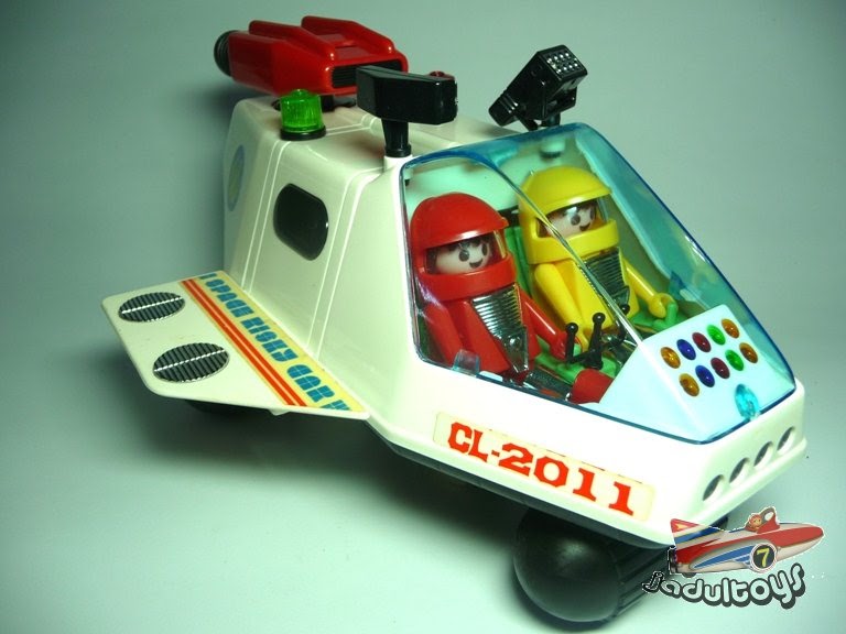 jadultoys OLD PLASTIC TOYS "PIONEER SPACE RISKY CAR"