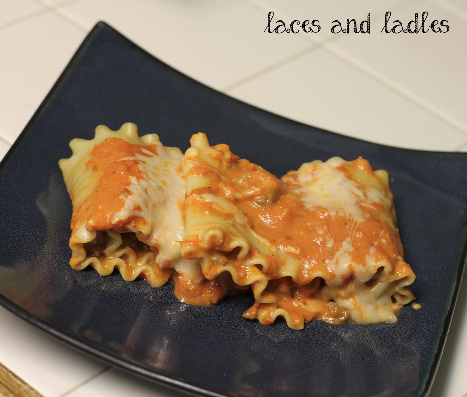 laces and ladles Easy Italian Sausage Lasagna RollUps